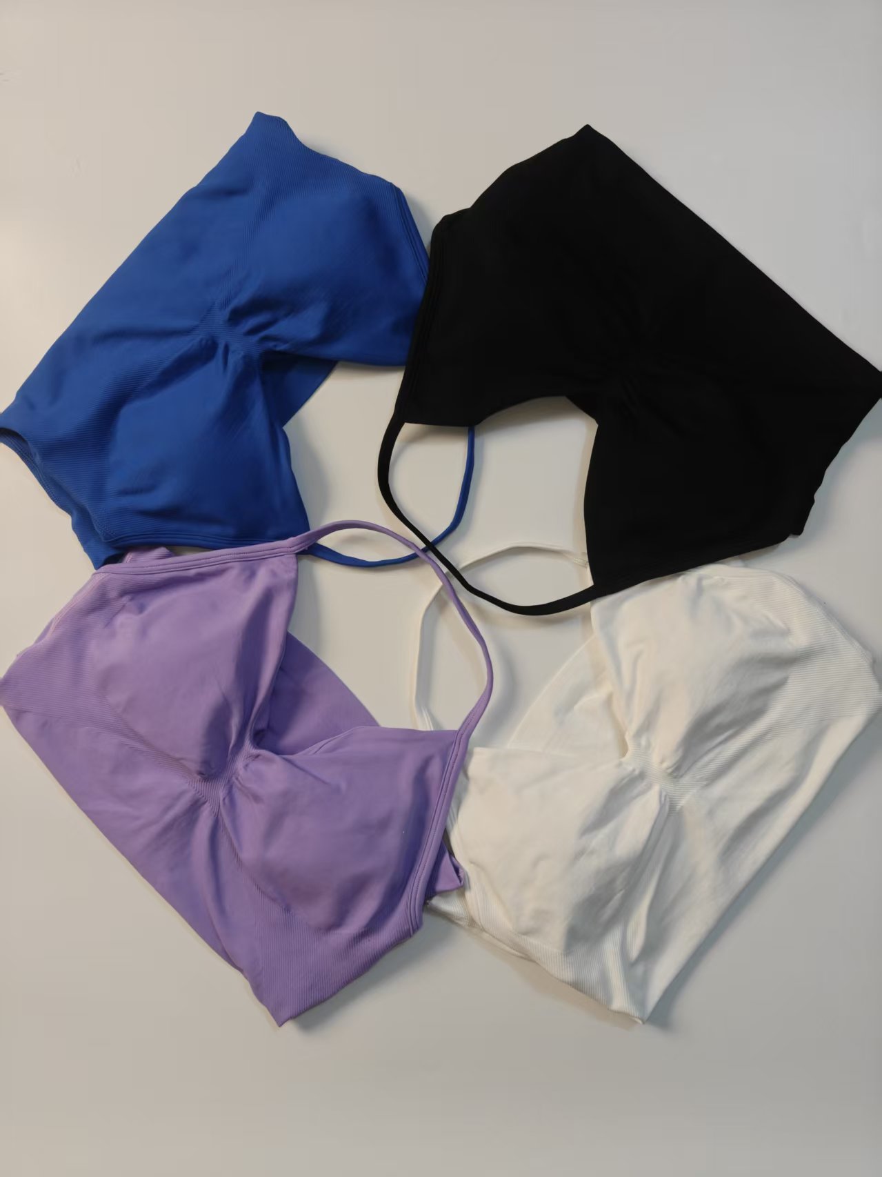 DFCF Top deportivo sin costura – обзор и цена Yoga En Fitness